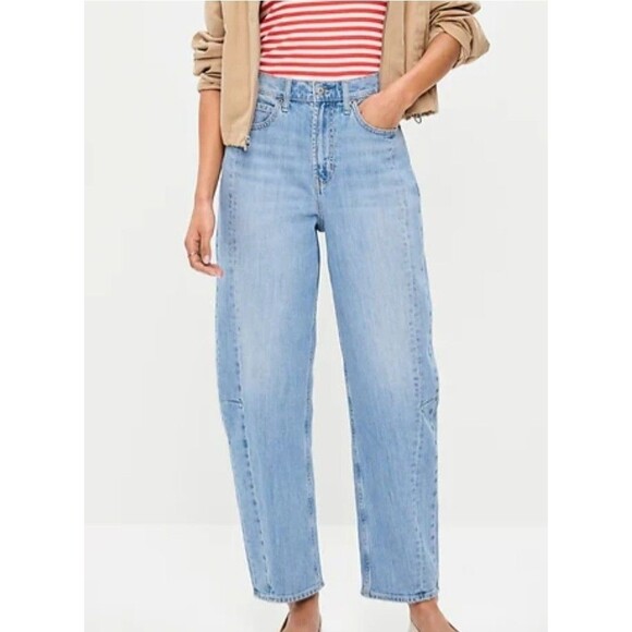 Old Navy Denim - NEW Old Navy Women's High Rise Barrel Leg Denim Jeans Light Wash sz 6 90s Cotton